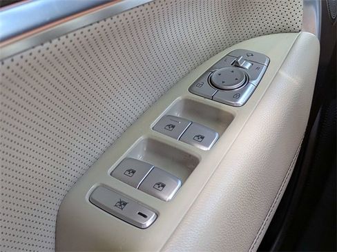 Used 2019 Genesis G70 2.0T Advanced w/ Elite Package image 24