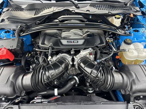 Used 2024 Ford Mustang Dark Horse image 10