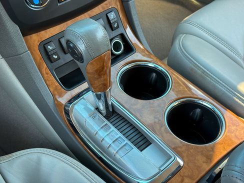 Used 2012 Buick Enclave Leather FWD image 32