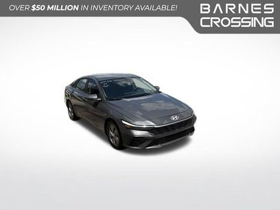 Used 2024 Hyundai Elantra SE