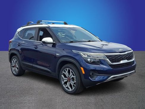 Used 2021 Kia Seltos S AWD/4WD image 3
