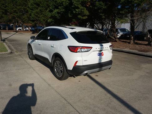 Used 2022 Ford Escape SEL w/ Technology Package FWD image 19