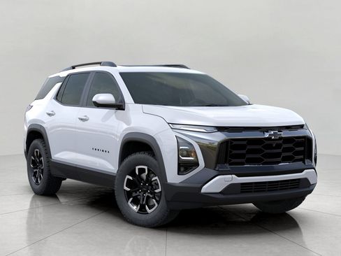 New 2026 Chevrolet Equinox ACTIV w/ Convenience Package III AWD/4WD image 7