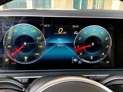 Used 2023 Mercedes-Benz GLE 350 4MATIC w/ Premium Package image 26