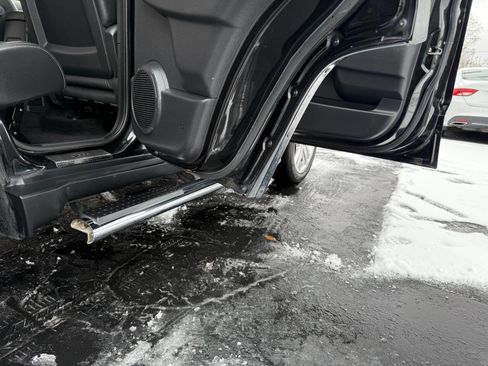 Used 2012 Jeep Liberty Limited Jet w/ Chrome Accents Group image 11