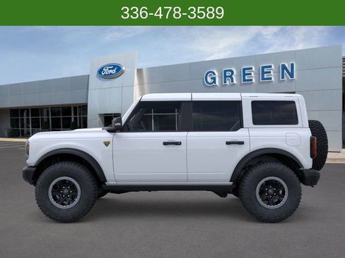 New 2025 Ford Bronco Badlands image 3