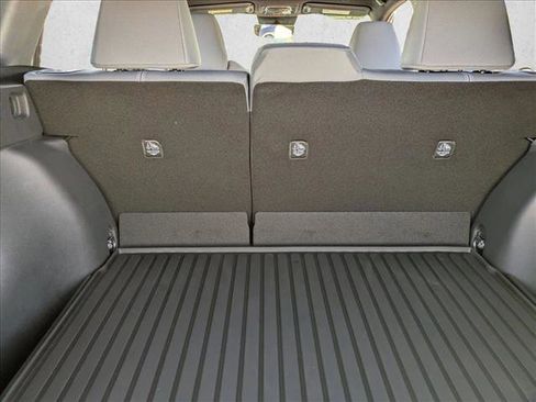 Used 2026 Toyota Corolla Cross SE image 6