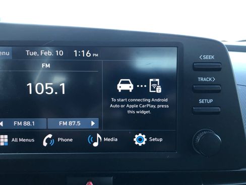 Certified 2025 Hyundai Elantra Sport image 12