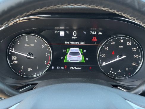 Certified 2022 Buick Envision Essence w/ Technology Package I FWD image 33