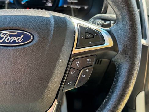 Used 2022 Ford Edge SEL w/ Convenience Package image 26