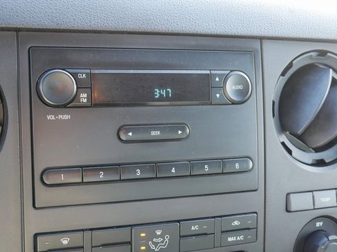 Used 2013 Ford F450 XL w/ Heavy Service Suspension Pkg image 16