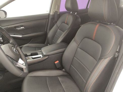 Used 2021 Nissan Sentra SR w/ SR Premium Package FWD image 17