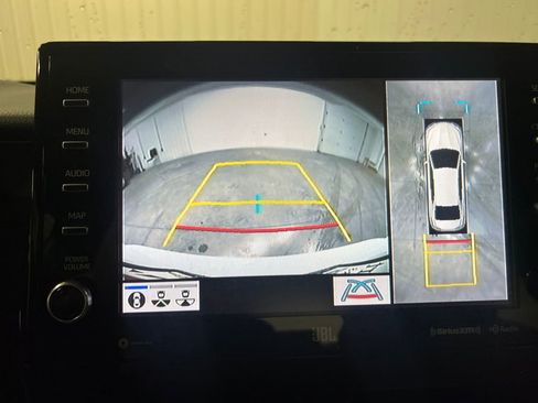 Used 2024 Toyota Camry XLE w/ Navigation Package image 24