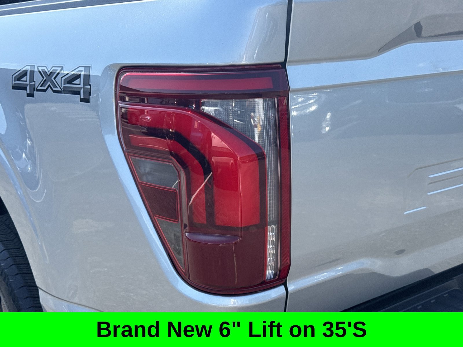 Used 2025 Ford F150 Lariat w/ Equipment Group 501A Mid AWD/4WD image 11