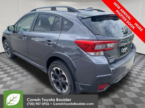 Used 2021 Subaru Crosstrek 2.0i Premium w/ Moonroof Package AWD/4WD image 5