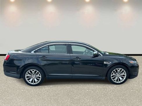 Used 2015 Ford Taurus Limited AWD/4WD image 4