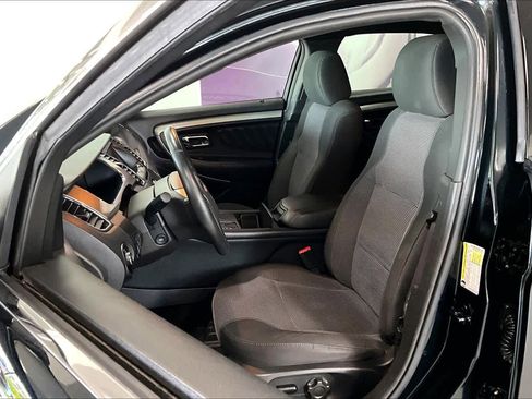 Used 2014 Ford Taurus SEL w/ Equipment Group 201A FWD image 9