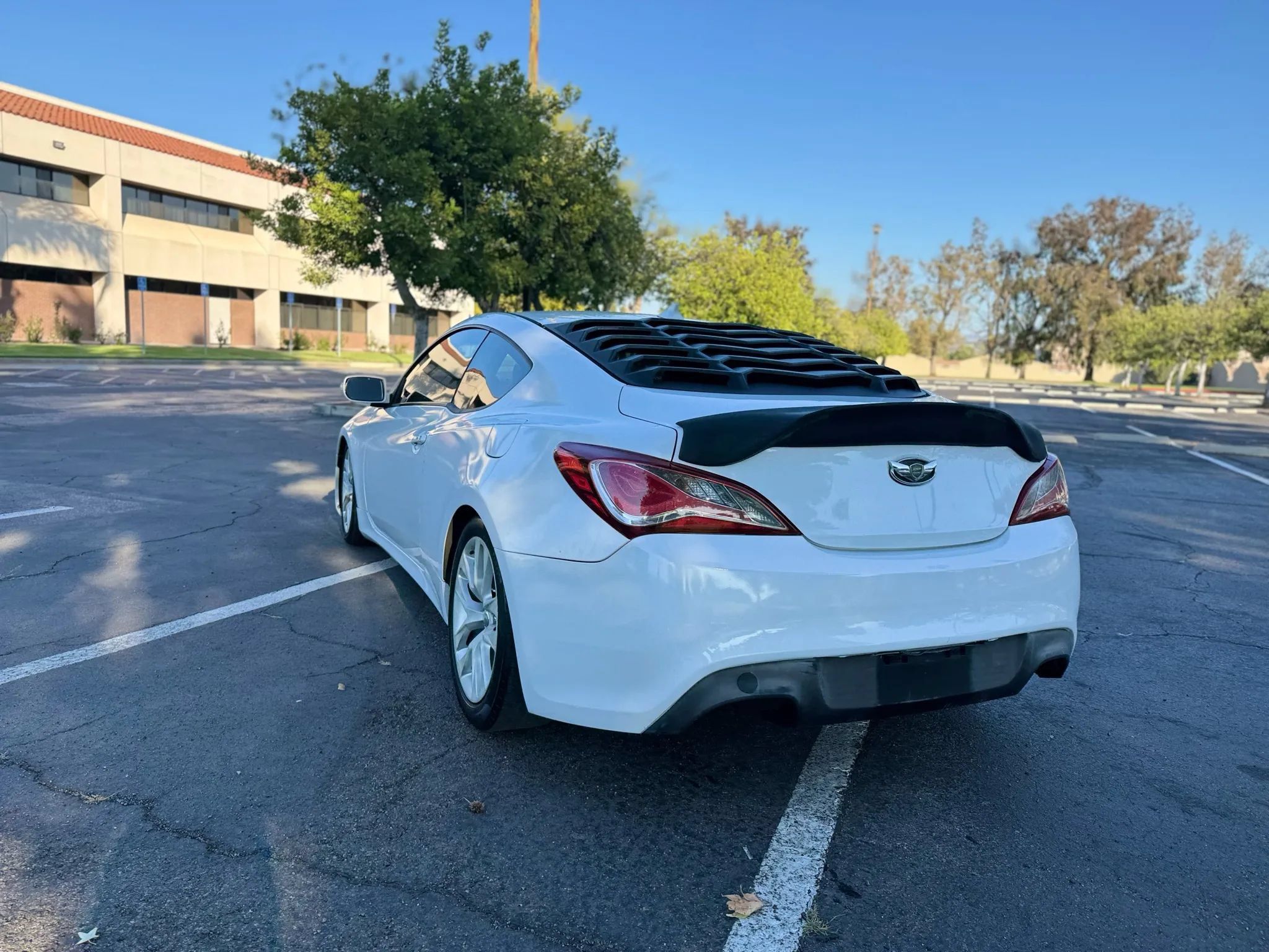 Used 2015 Hyundai Genesis 3.8 RWD image 17
