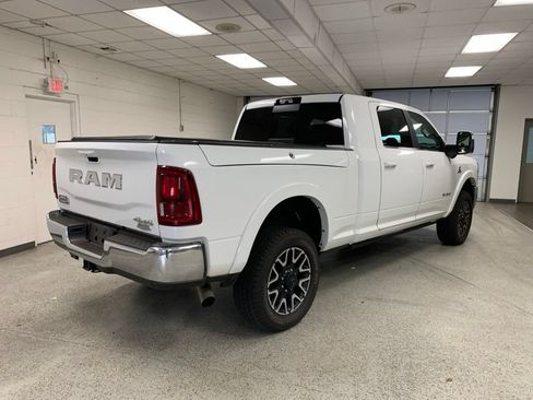 Used 2026 RAM 2500 Limited AWD/4WD image 6