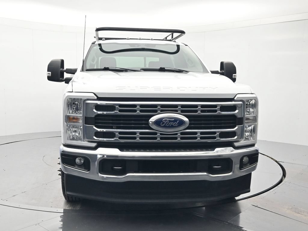 Used 2024 Ford F350 XLT AWD/4WD image 1
