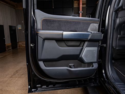 Used 2024 Ford F350 Platinum w/ FX4 Off-Road Package image 38