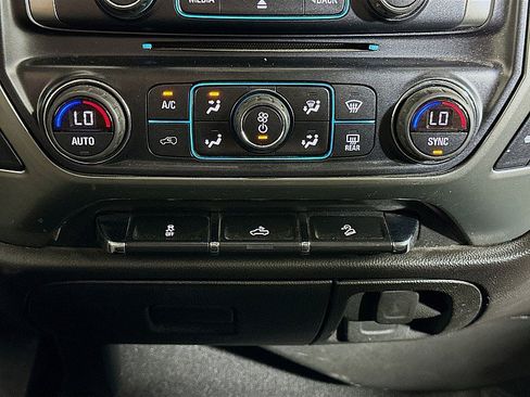 Used 2019 Chevrolet Silverado 1500 LT w/ All Star Edition AWD/4WD image 17
