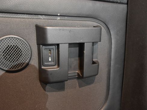 Used 2021 Mercedes-Benz Sprinter 2500 image 41