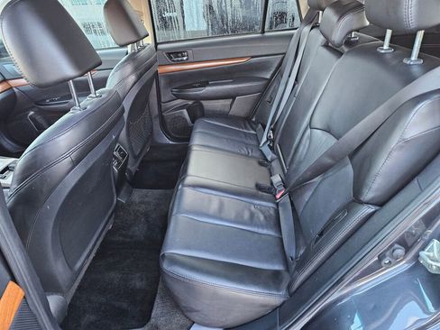 Used 2013 Subaru Outback 2.5i Limited image 15