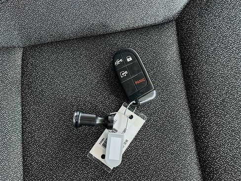 Used 2023 RAM ProMaster 2500 image 34