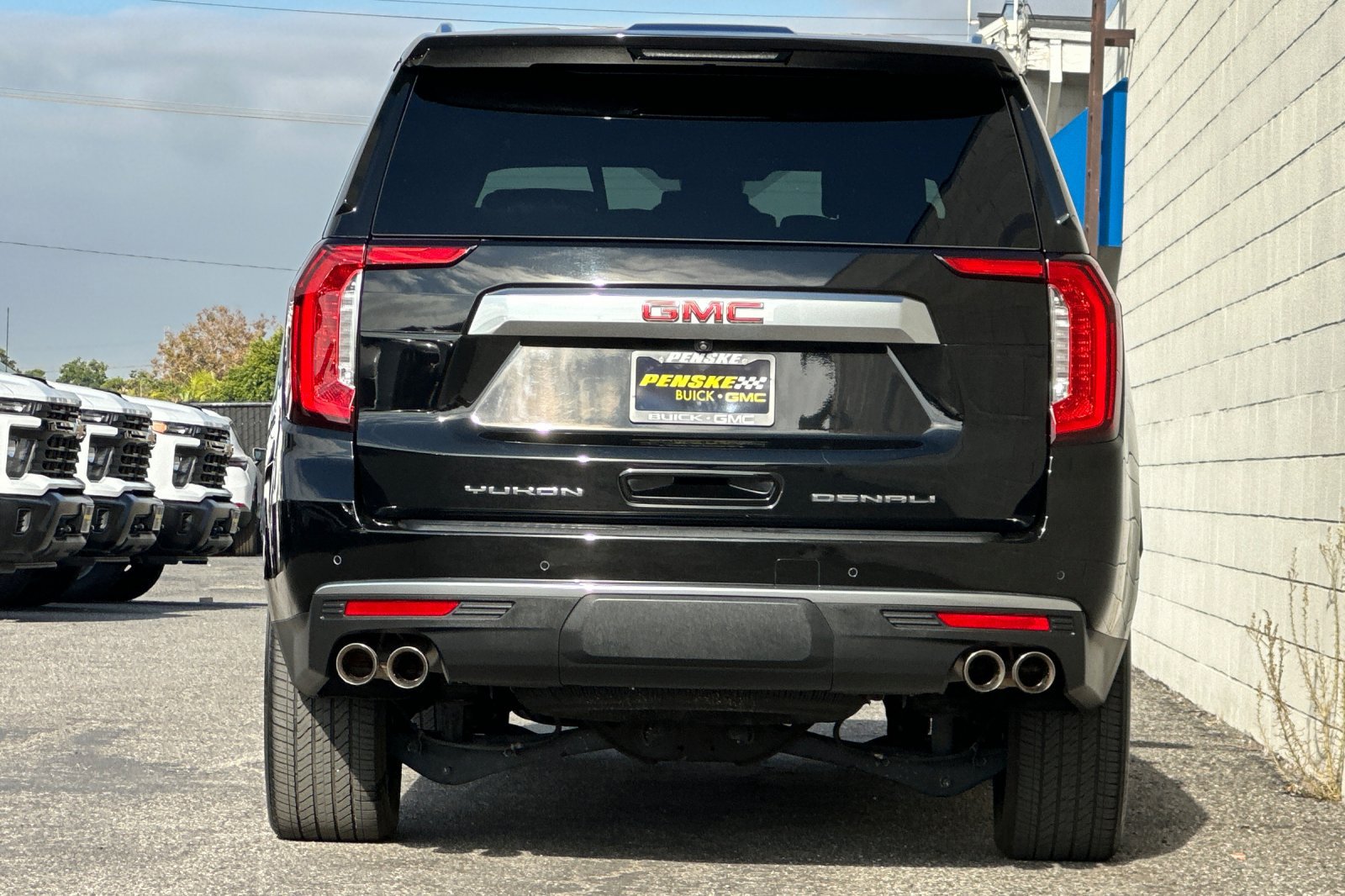 Certified 2023 GMC Yukon XL Denali w/ Max Trailering Package RWD image 5