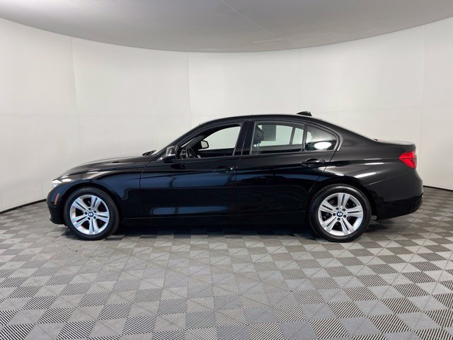 Used 2016 BMW 328i xDrive Sedan AWD/4WD image 4