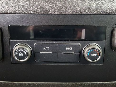 Used 2016 Chevrolet Tahoe LT AWD/4WD image 28
