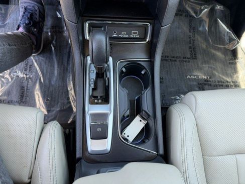 Used 2024 Subaru Ascent Limited AWD/4WD image 21