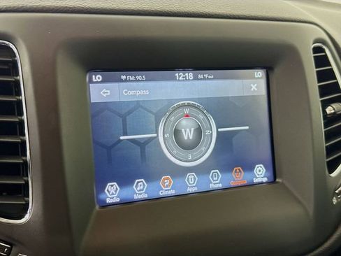 Used 2020 Jeep Compass Latitude w/ Popular Equipment Group FWD image 14