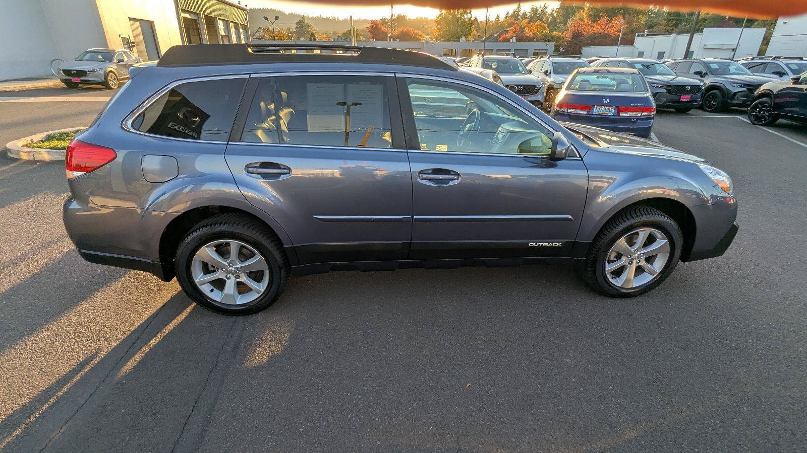 Used 2014 Subaru Outback 2.5i Limited AWD/4WD image 7