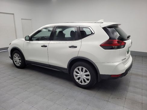 Used 2020 Nissan Rogue S FWD image 3