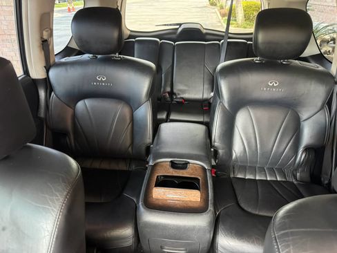 Used 2012 INFINITI QX56 4WD w/ Deluxe Touring Pkg image 26