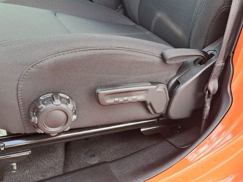 Used 2023 Jeep Wrangler Sport S image 19