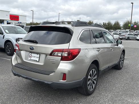 Used 2017 Subaru Outback 3.6R Limited w/ Popular Package #5 image 5