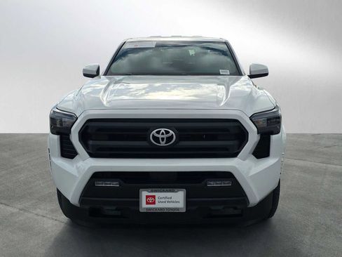 Certified 2025 Toyota Tacoma SR5 image 2