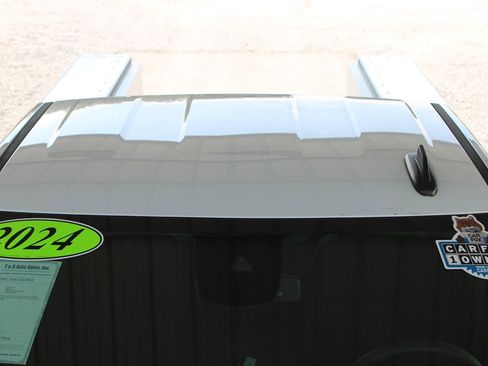 Used 2024 GMC Sierra 3500 Pro w/ Convenience Package image 18