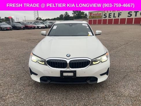 Used 2019 BMW 330i Sedan w/ Convenience Package RWD image 2