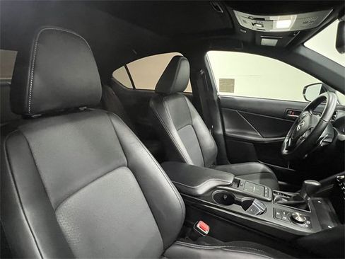 Certified 2024 Lexus IS 300 F Sport image 11