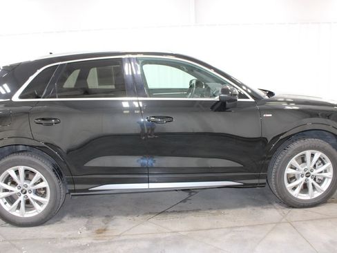 Used 2025 Audi Q3 2.0T Premium AWD/4WD image 11