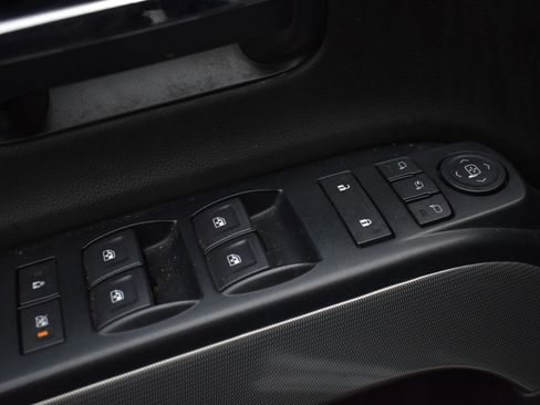 Used 2019 Chevrolet Silverado 3500 LTZ image 12