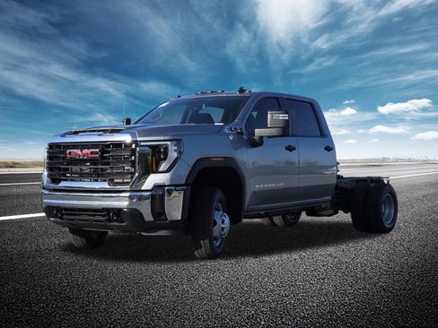 New 2026 GMC Sierra 3500 Pro w/ Convenience Package image 13