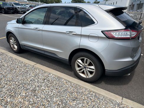 Used 2018 Ford Edge SEL AWD/4WD image 5