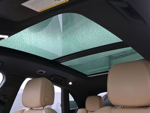 Used 2022 Porsche Macan image 29