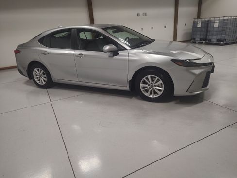 Used 2026 Toyota Camry LE w/ Convenience Package AWD/4WD image 2