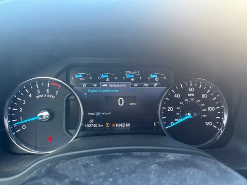 Used 2018 Ford Expedition Limited AWD/4WD image 10